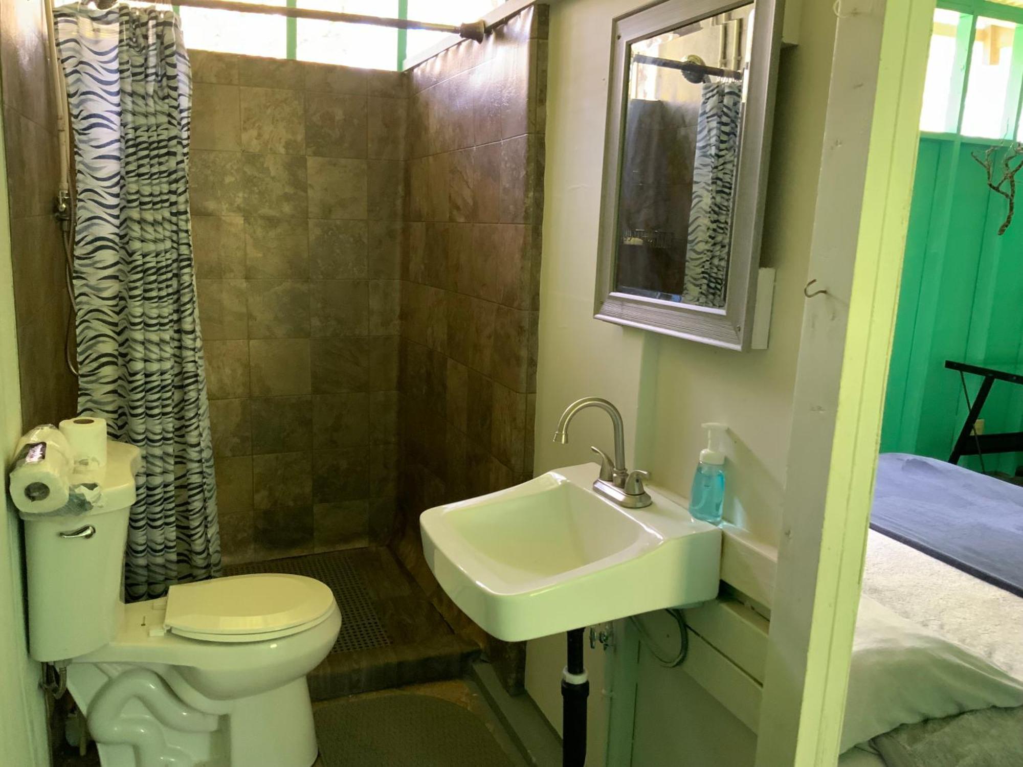 Simply Convenient Tropical Country Studio Mountain View Екстериор снимка